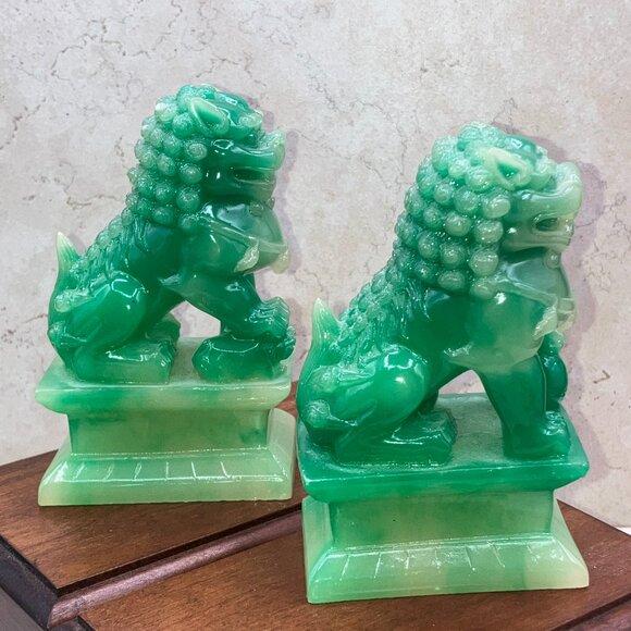 Jade Colored Resin Chinese Foo dog Figurine Pair Asian Decor - Picture 8 of 10
